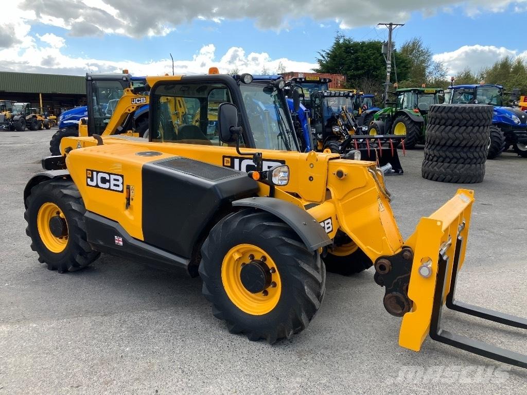 JCB 525-60 Agri Plus Teleszkópos mezőgazdasági rakodók