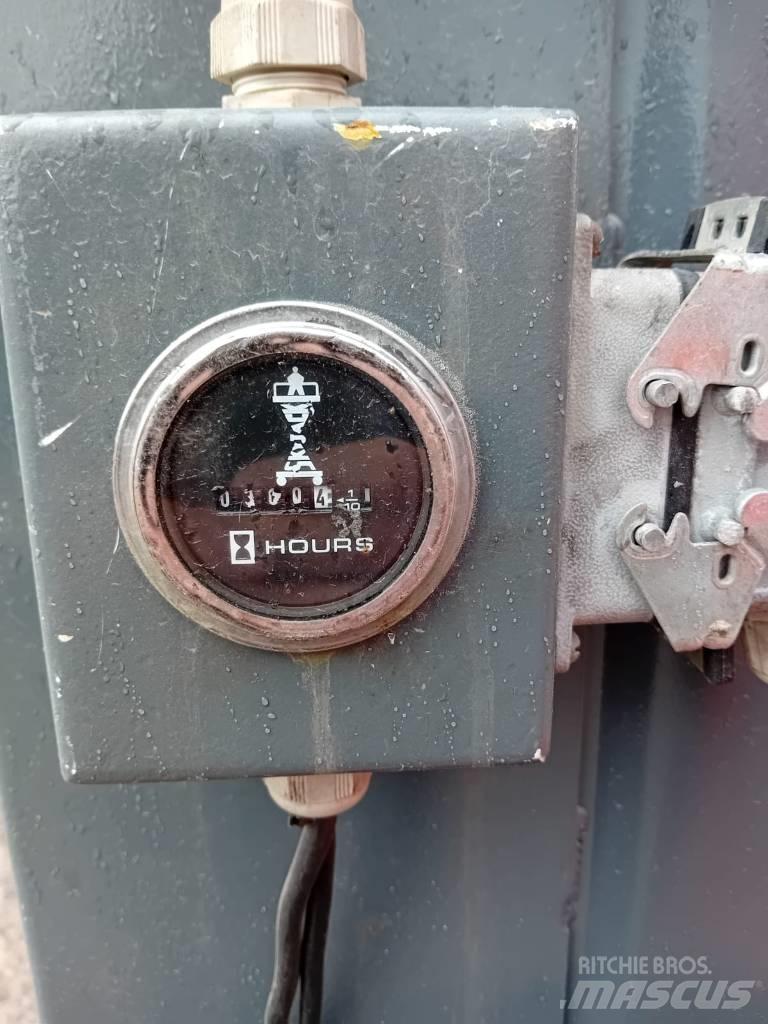 SkyJack SJ 16 Személyemelők