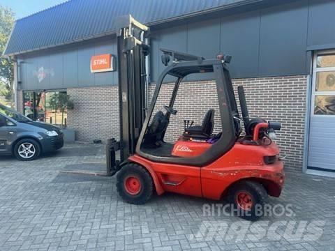 Linde H 30 Gázüzemű targoncák