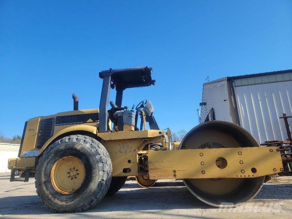 CAT CS 563 D Ikerdobos hengerek