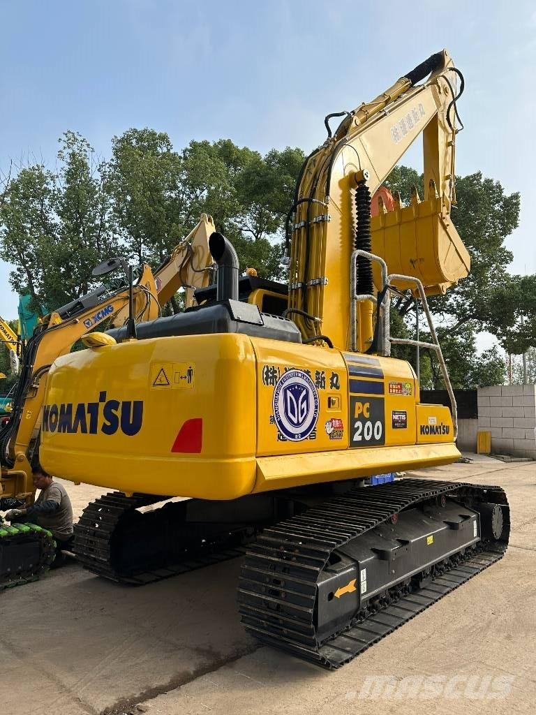 Komatsu PC 200-8N1 Közepes (midi) kotrók 7 t - 12 t