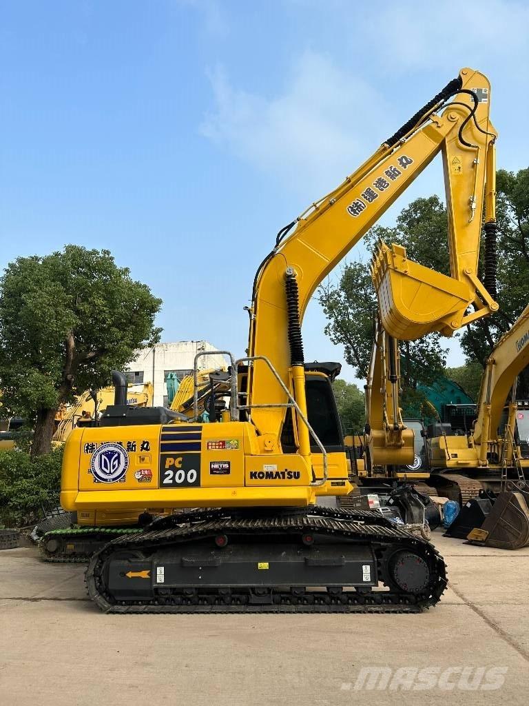 Komatsu PC 200-8N1 Közepes (midi) kotrók 7 t - 12 t