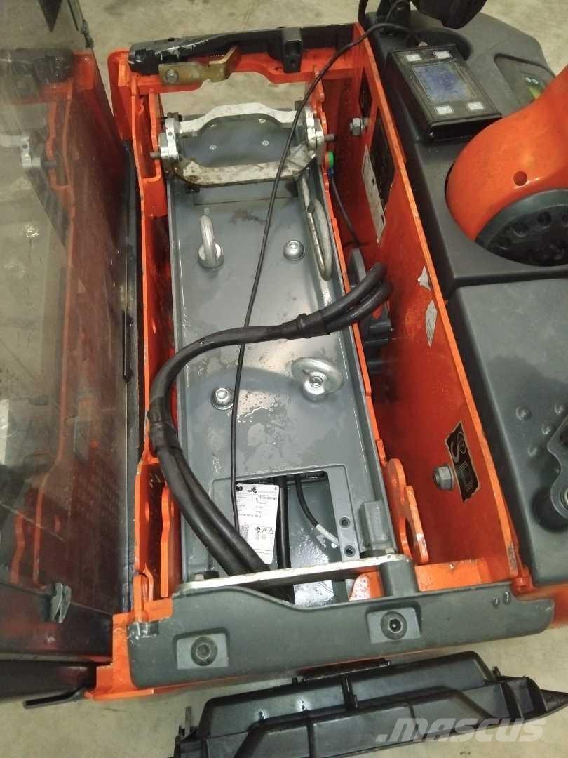 Linde L12AP Elektromos gyalogkíséretű targoncák