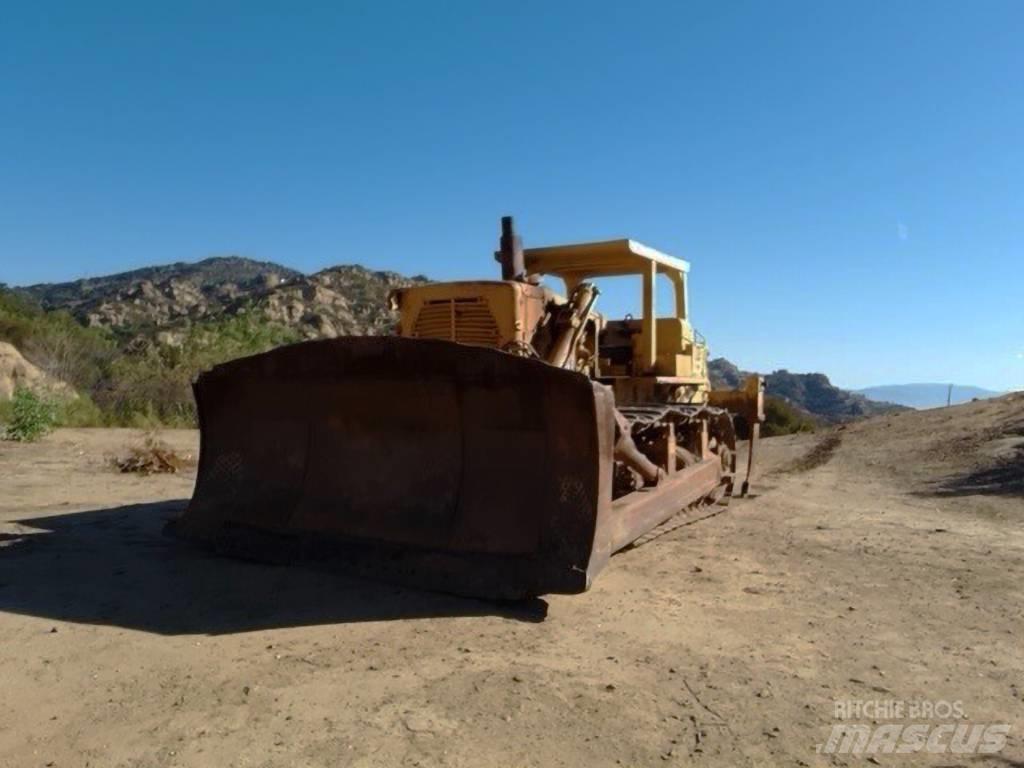 CAT D 9 G lánctalpas dózerek