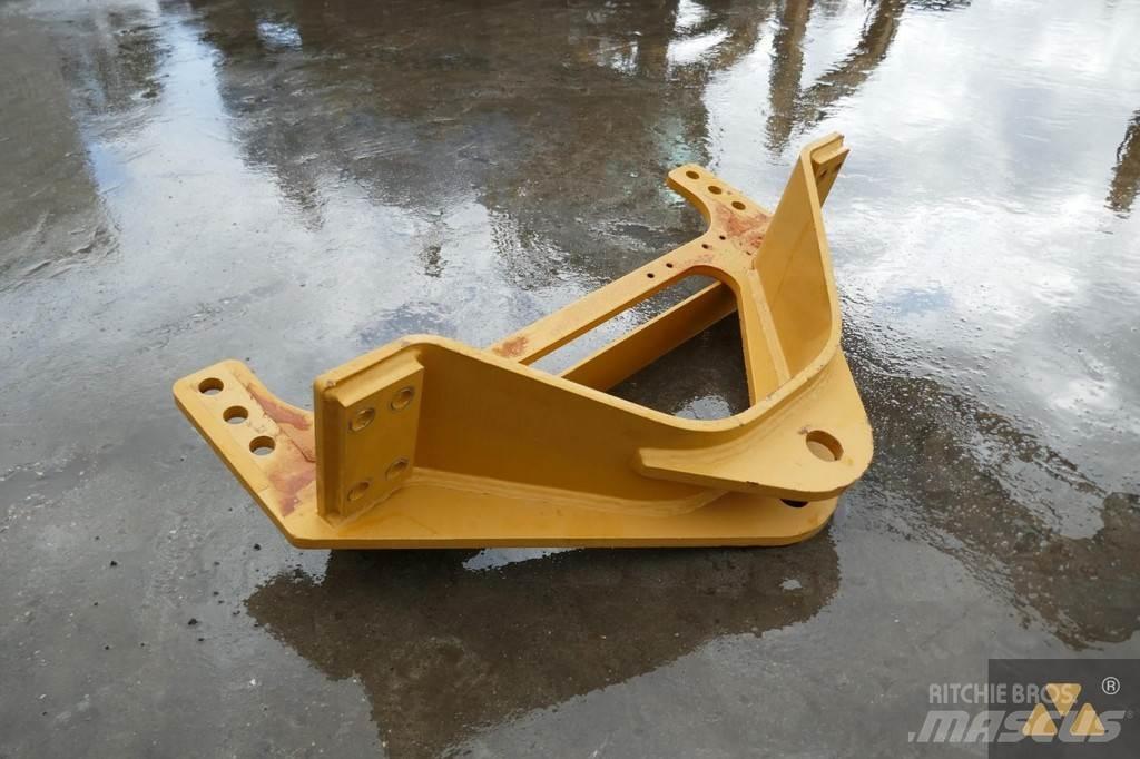 CAT 140M3 Drawbar Haszonjárművek - Egyéb