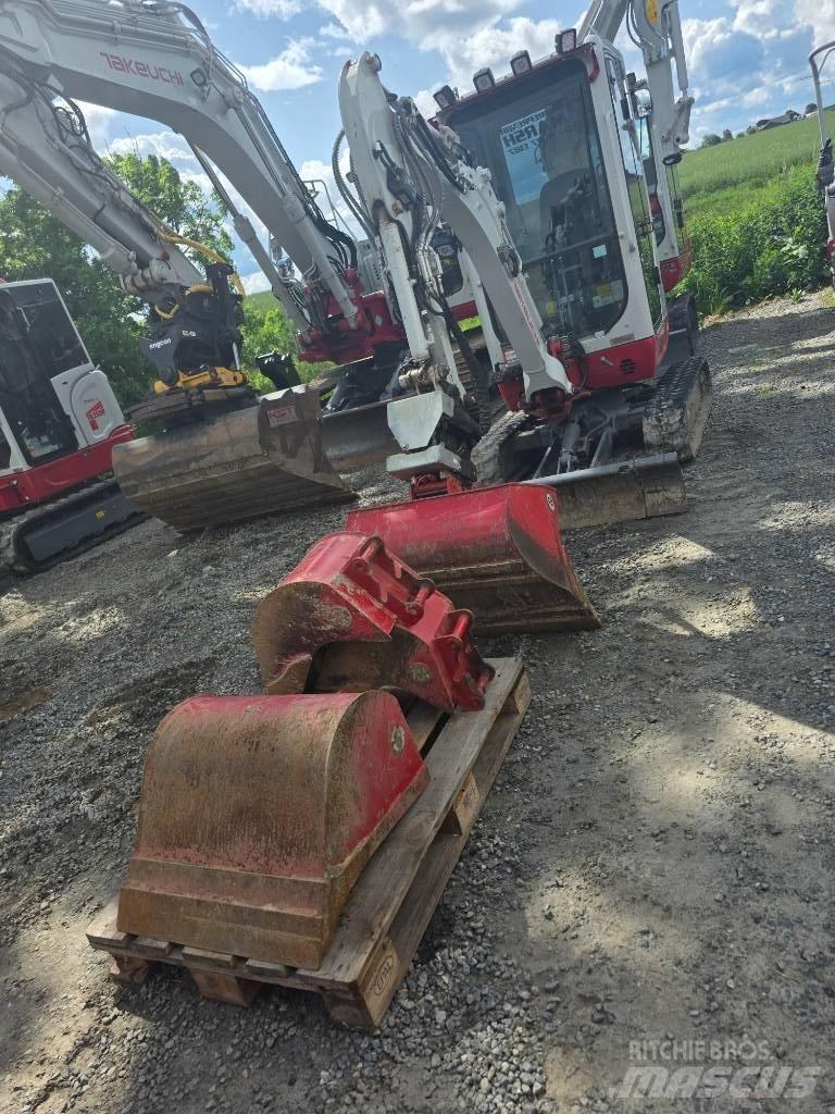 Takeuchi TB 320 Mini kotrók < 7t