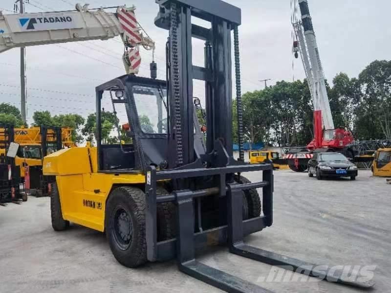 Komatsu FD 160 Dízel targoncák