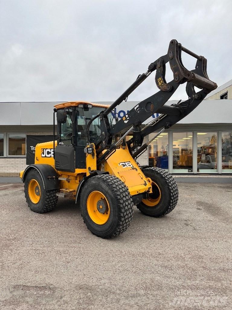 JCB 412 S, 50km/h Gumikerekes homlokrakodók