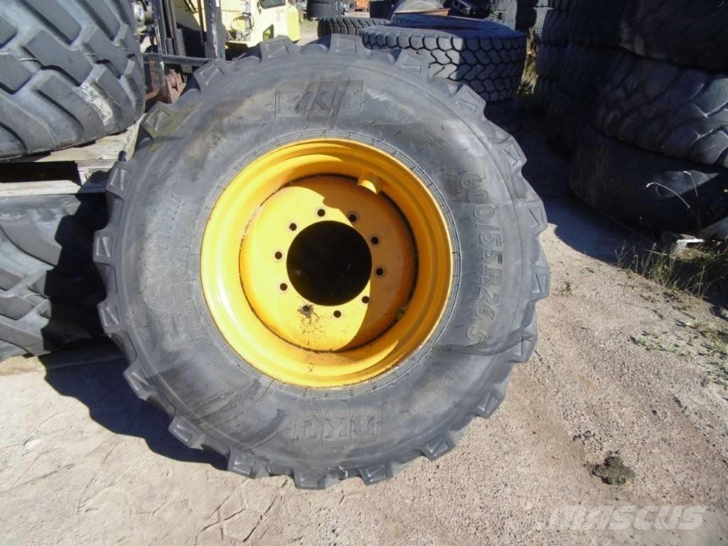  Däck Twin 600/55R Gumikerekes homlokrakodók