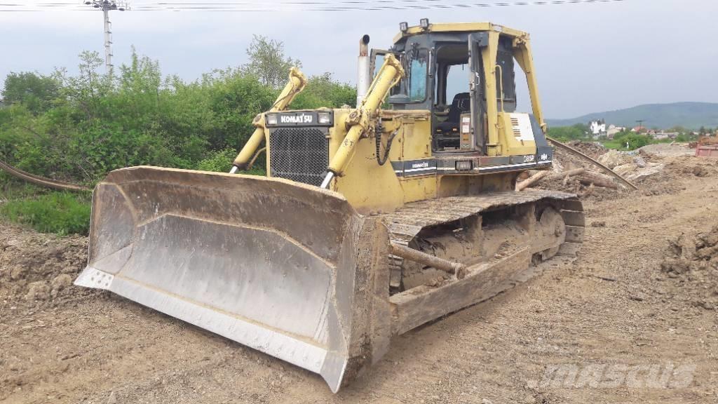 Komatsu D 85 P-21 Dózerek