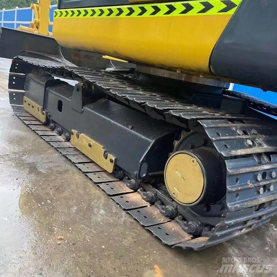 Komatsu PC56-7 Lánctalpas kotrók