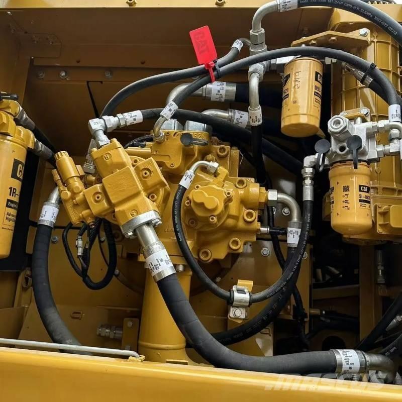 CAT 330 D Lánctalpas kotrók