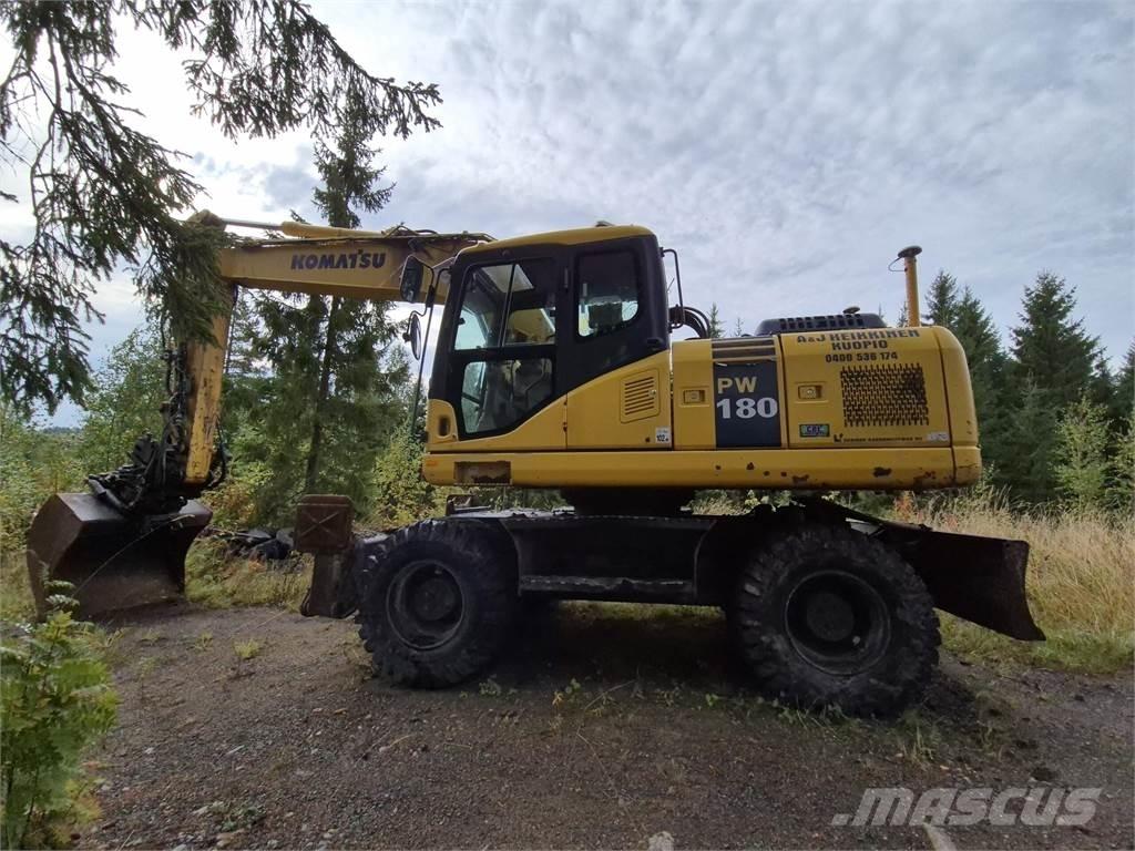 Komatsu PW180 ES-7 Gumikerekes kotrók