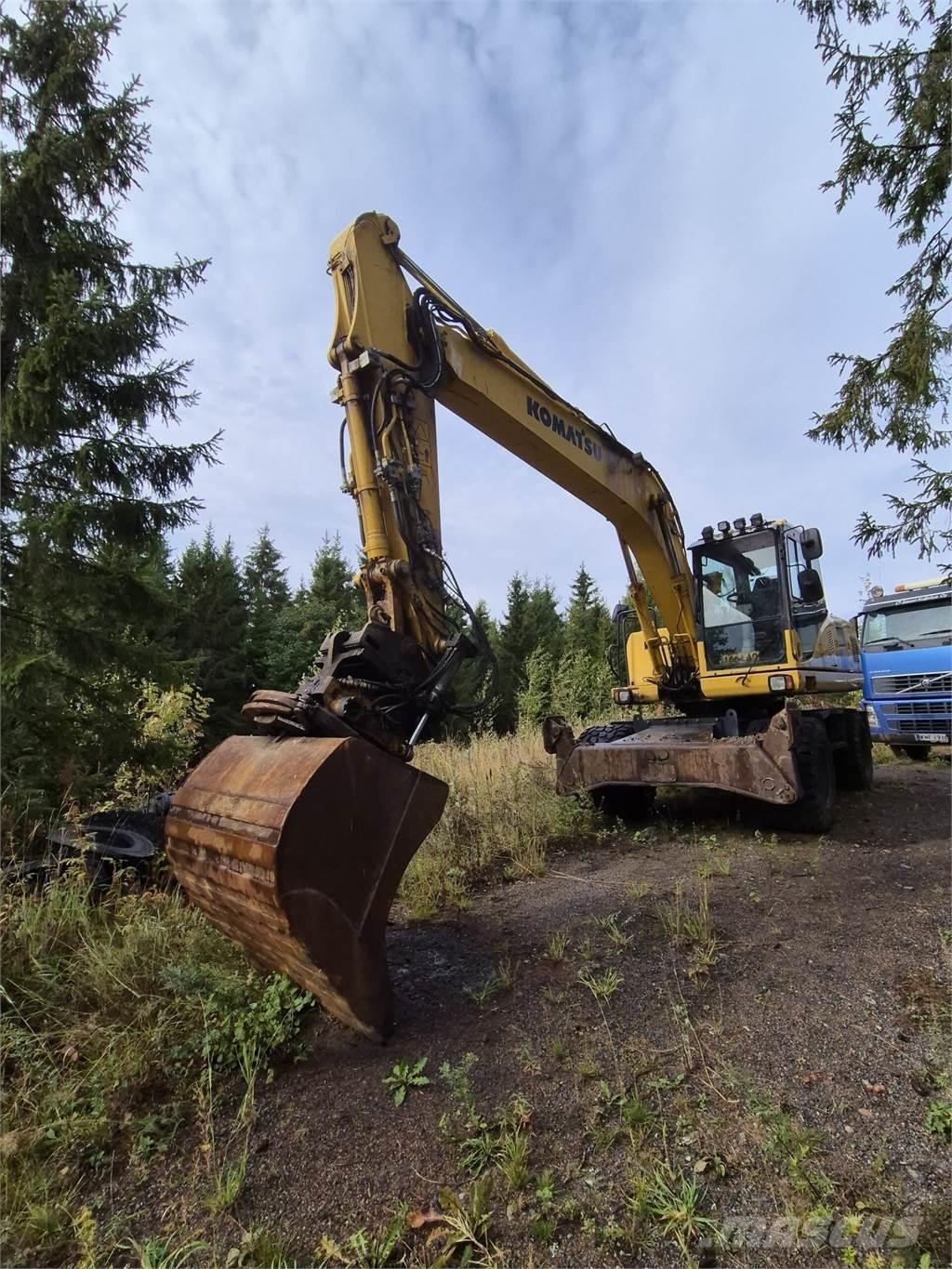 Komatsu PW180 ES-7 Gumikerekes kotrók