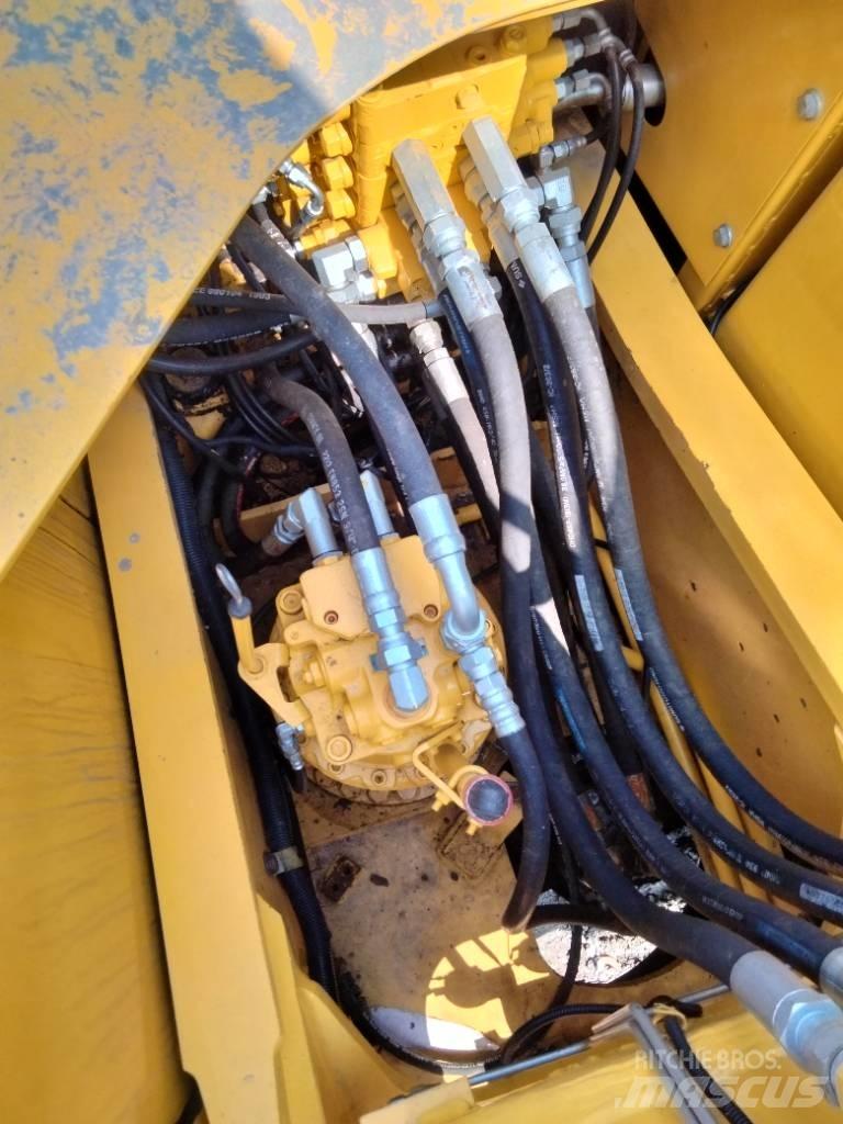 Komatsu PC 160 Közepes (midi) kotrók 7 t - 12 t