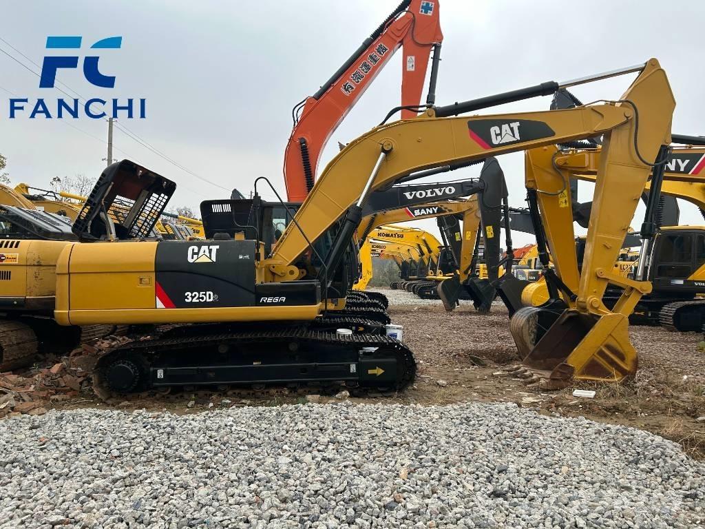 CAT 325 D Lánctalpas kotrók