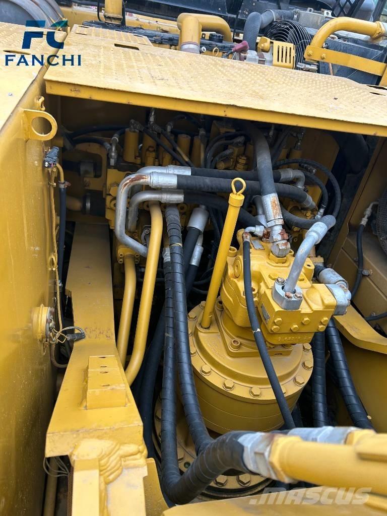 CAT 325 D Lánctalpas kotrók