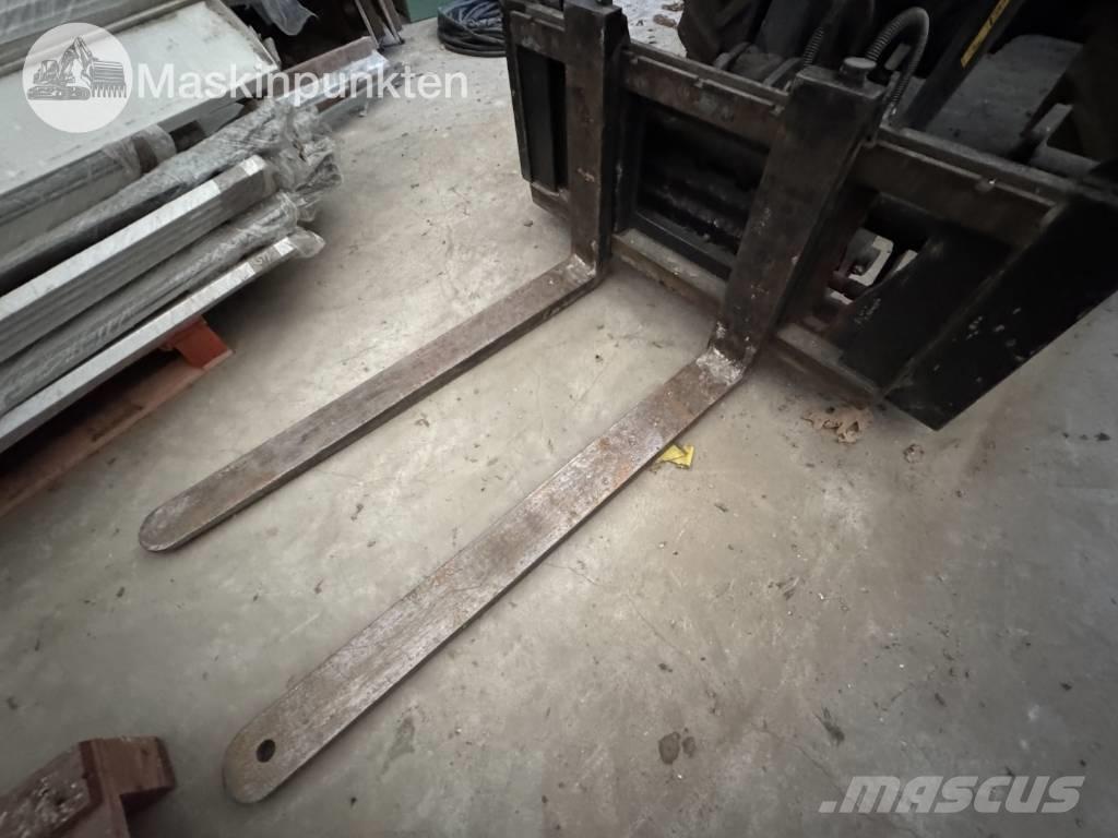 JCB 403 Gumikerekes homlokrakodók