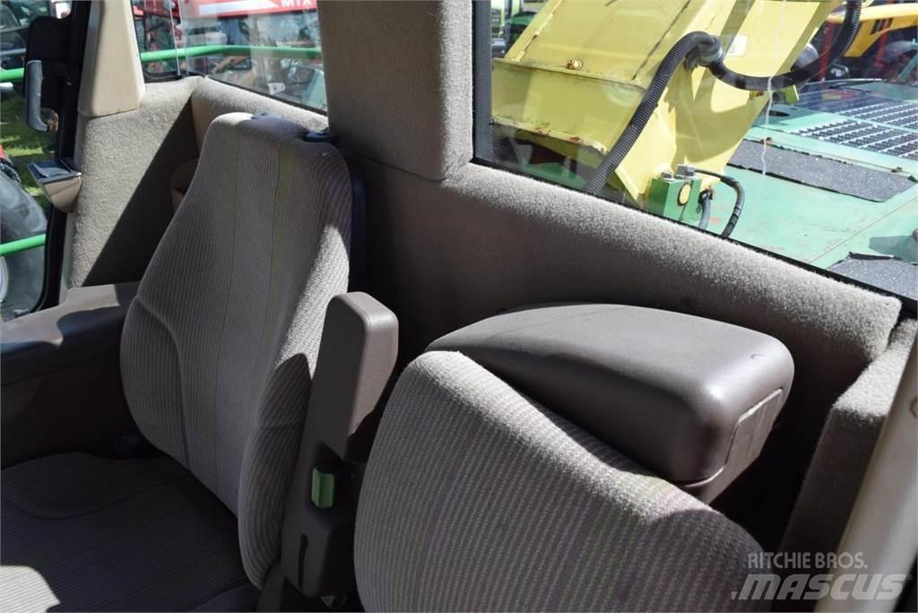 John Deere 7400 Önjáró szecskázók