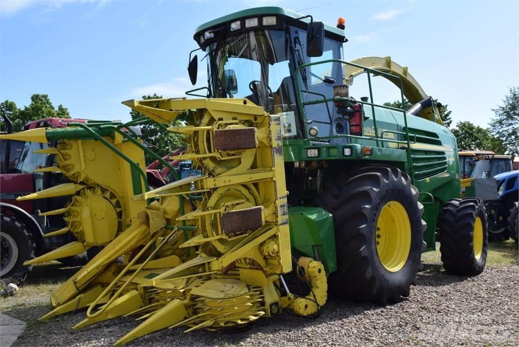 John Deere 7400 Önjáró szecskázók
