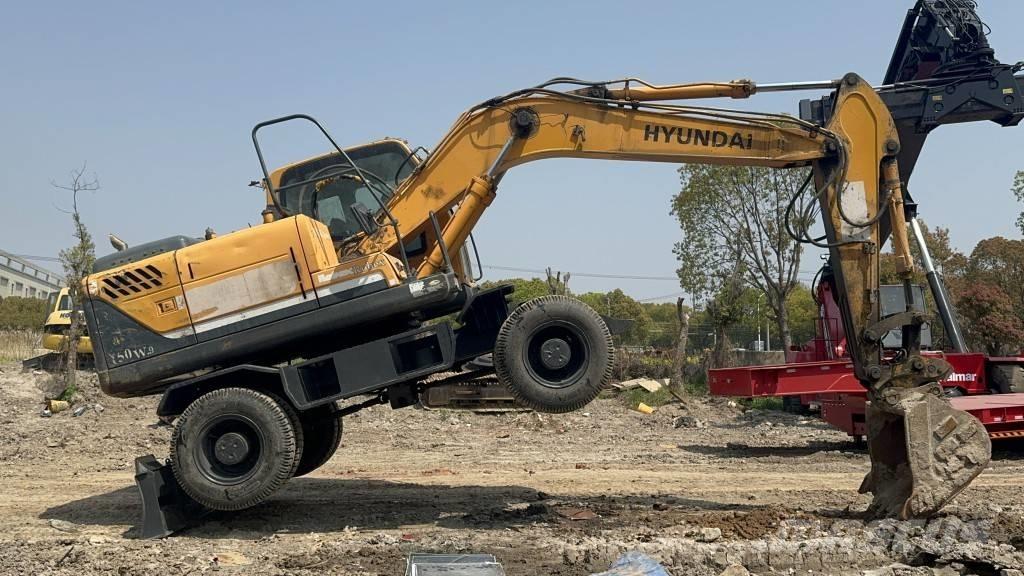 Hyundai R 150 W-9 Gumikerekes kotrók