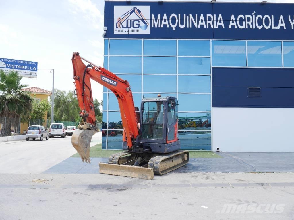 Doosan DX 60 R Mini kotrók < 7t