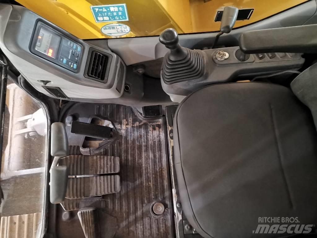 Komatsu PC 78 US Közepes (midi) kotrók 7 t - 12 t