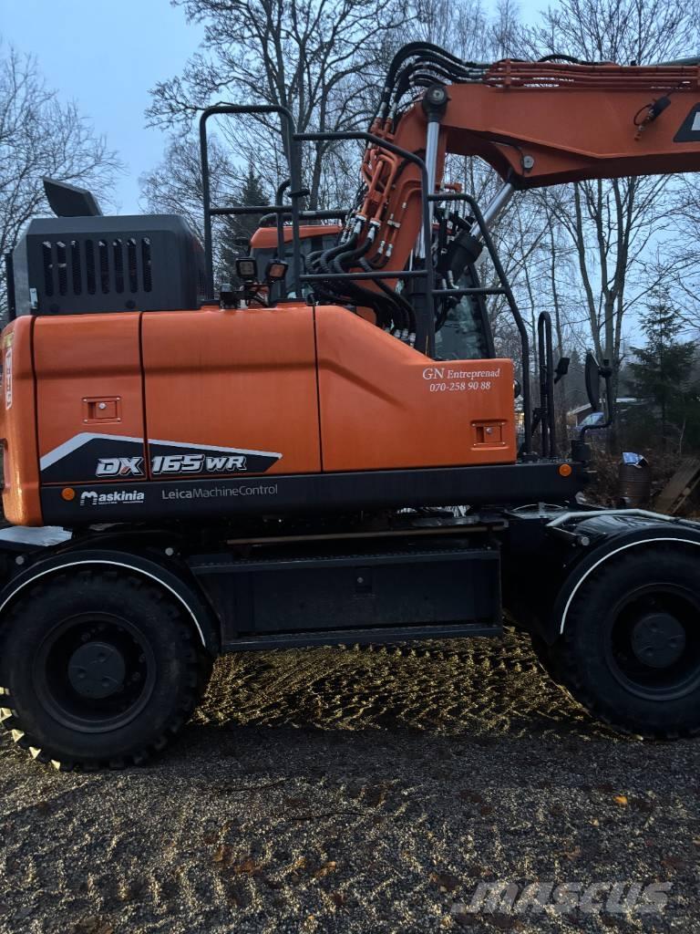 Doosan DX 165 W-7 Gumikerekes kotrók