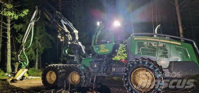 John Deere 1270G Betakarítók