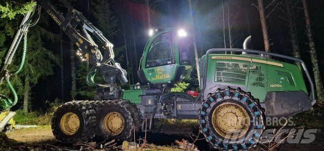 John Deere 1270G Betakarítók