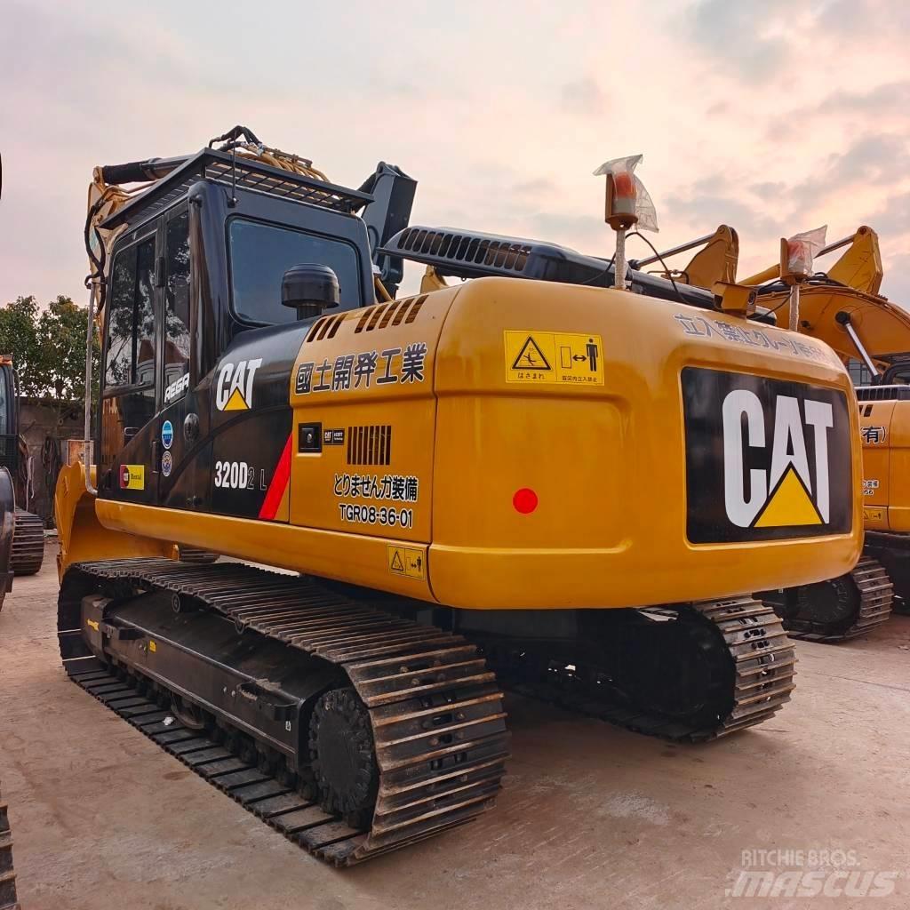 CAT 320 D Lánctalpas kotrók