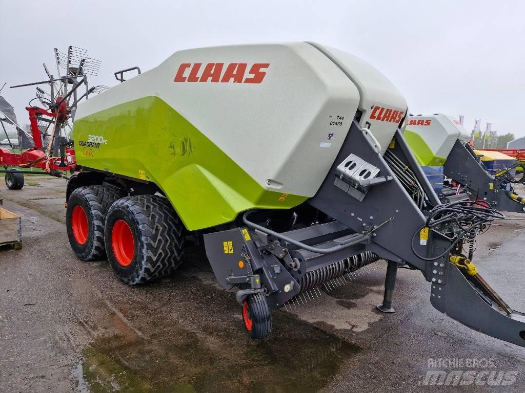 CLAAS Qvadrant 3200 Szögletes bálázók