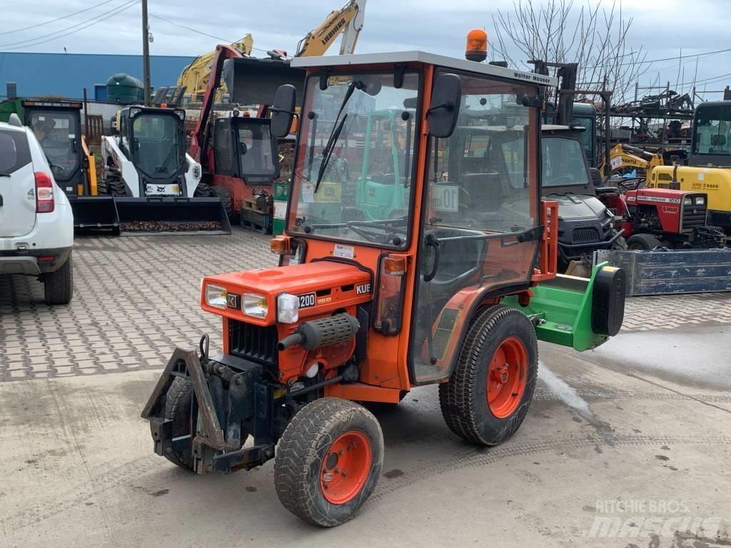 Kubota B 4200 Traktorok