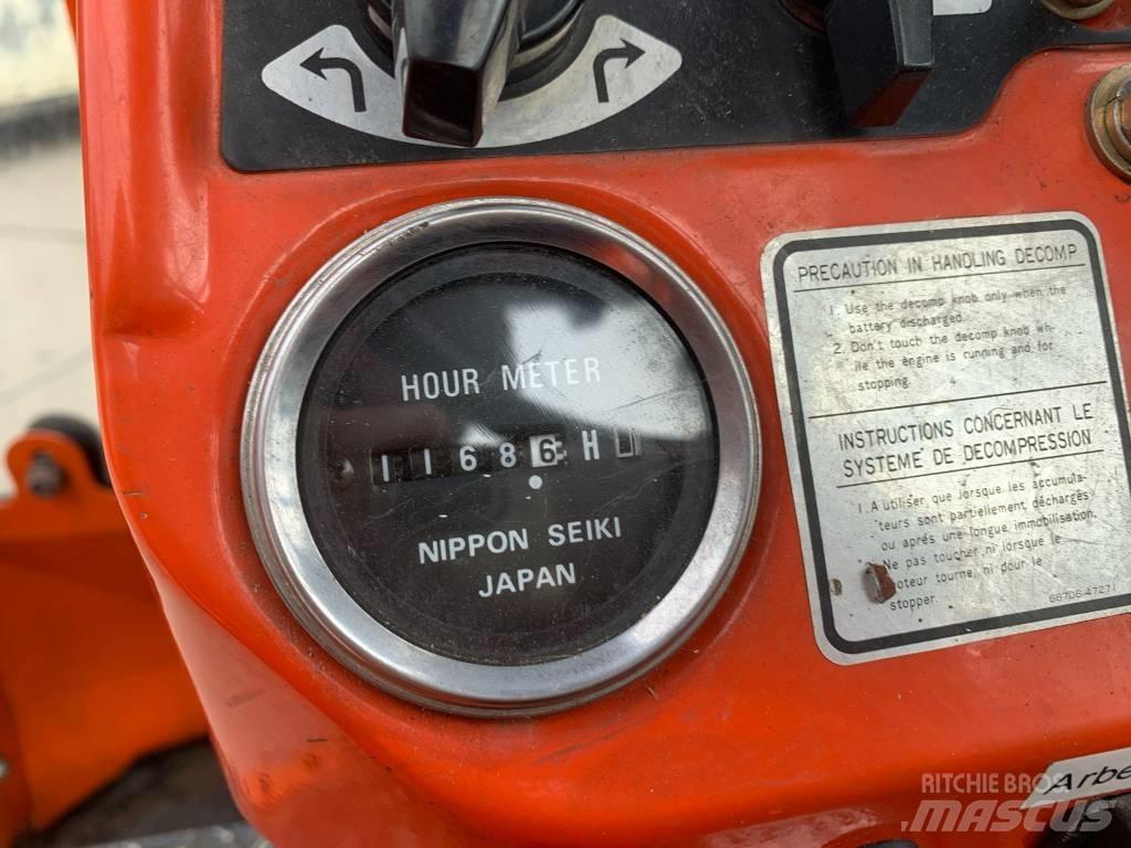 Kubota B 4200 Traktorok