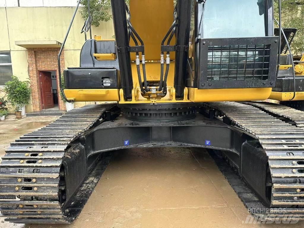 CAT 336 D2 Lánctalpas kotrók