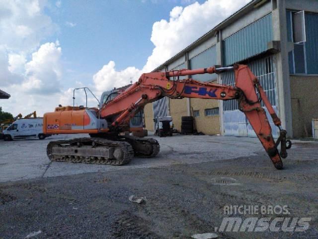 Fiat-Kobelco E 235 Lánctalpas kotrók