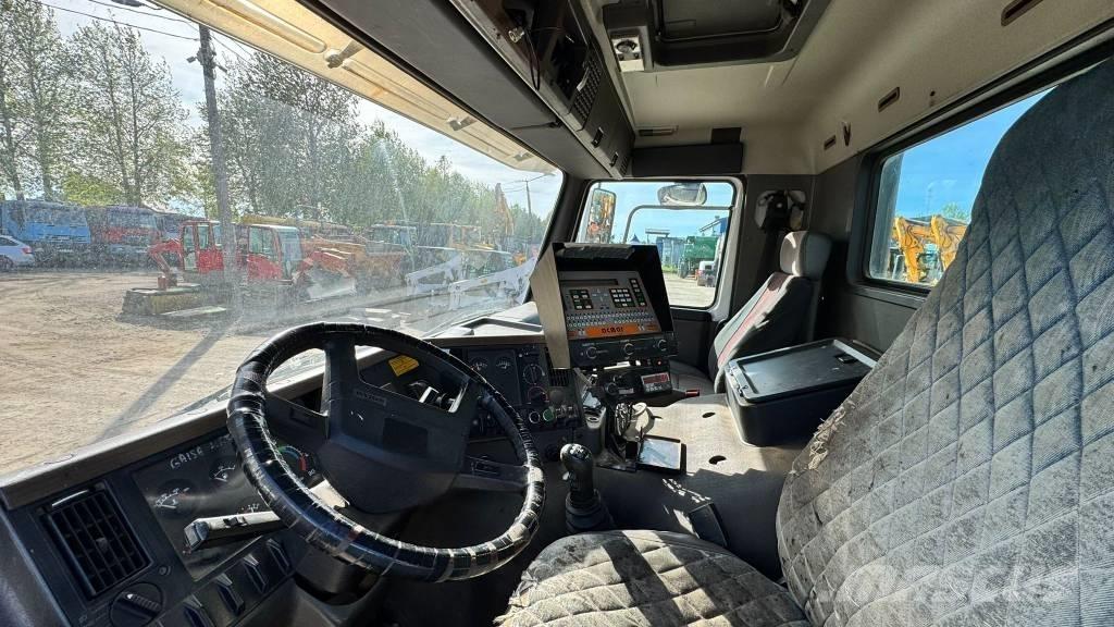 Volvo FL GUDRONATOR Bitumenszórók