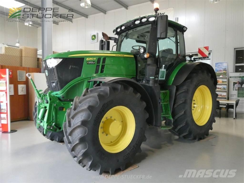 John Deere 6250R Traktorok