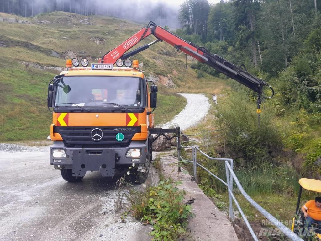 Fassi 130 Rakodó daruk