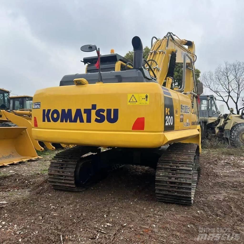 Komatsu PC 200-8 Lánctalpas kotrók