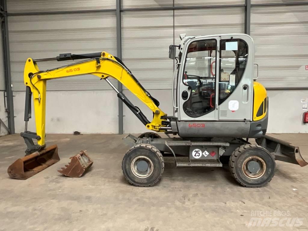 Neuson 6503 WD Gumikerekes kotrók