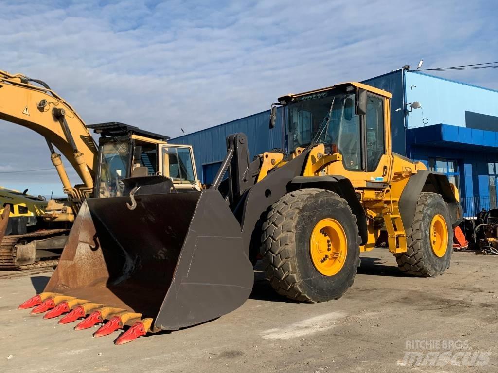 Volvo L 110 F Gumikerekes homlokrakodók