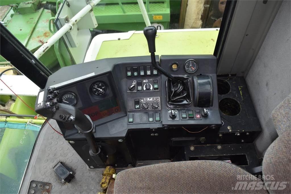 CLAAS Jaguar 860 Önjáró szecskázók