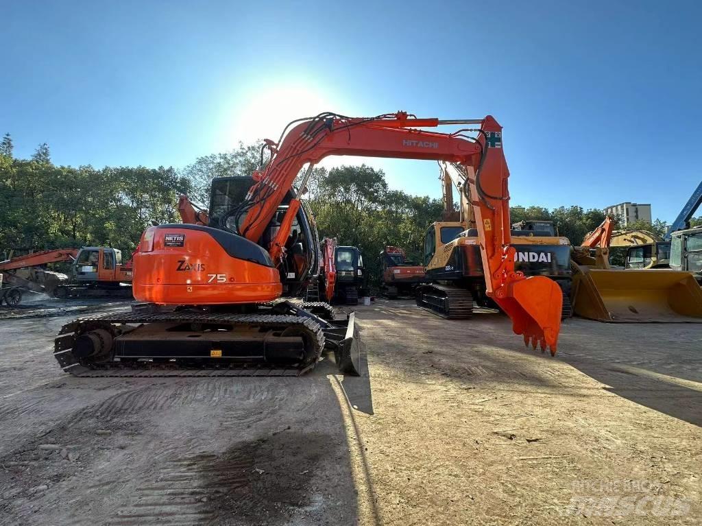 Hitachi ZX 75 Közepes (midi) kotrók 7 t - 12 t