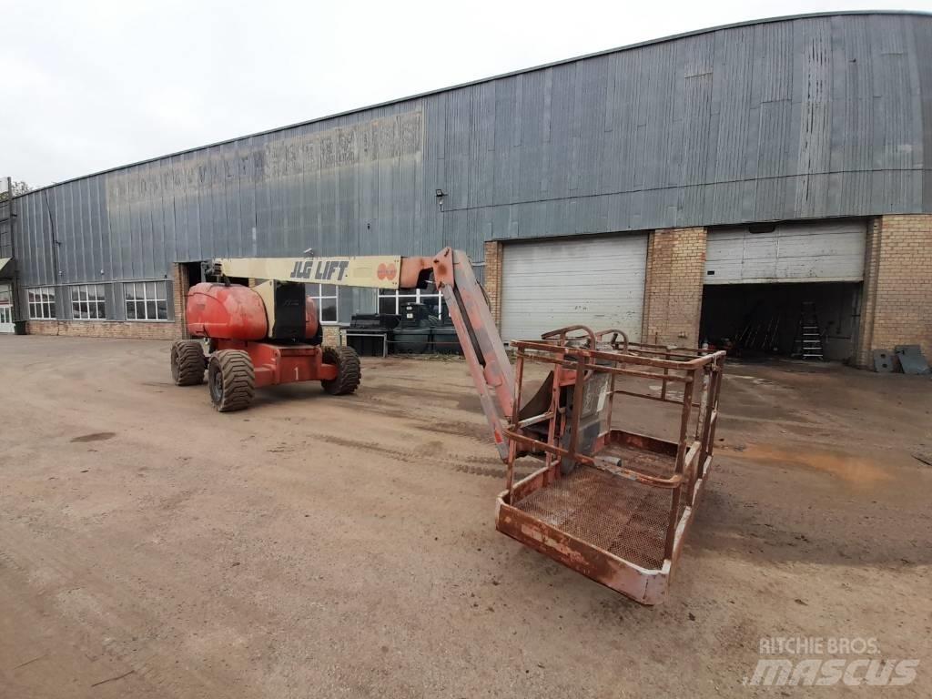JLG 800 AJ Teleszkópos emelők