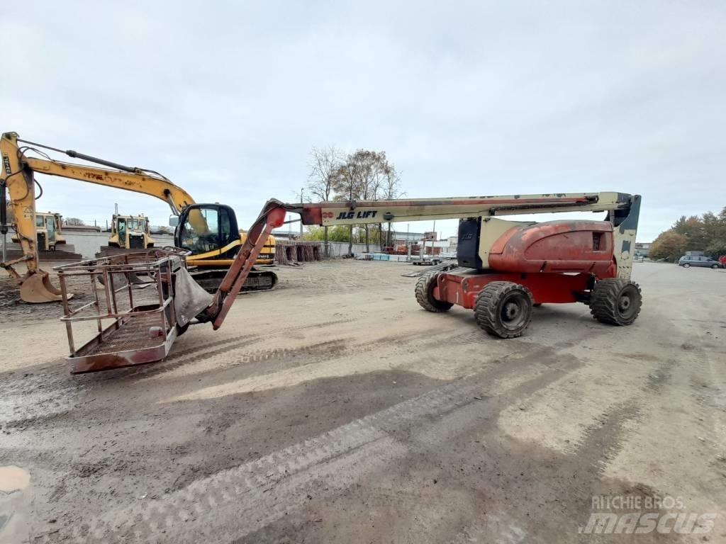 JLG 800 AJ Teleszkópos emelők