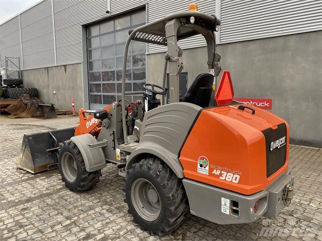 Weycor AR380 Agrar Univerzális rakodók