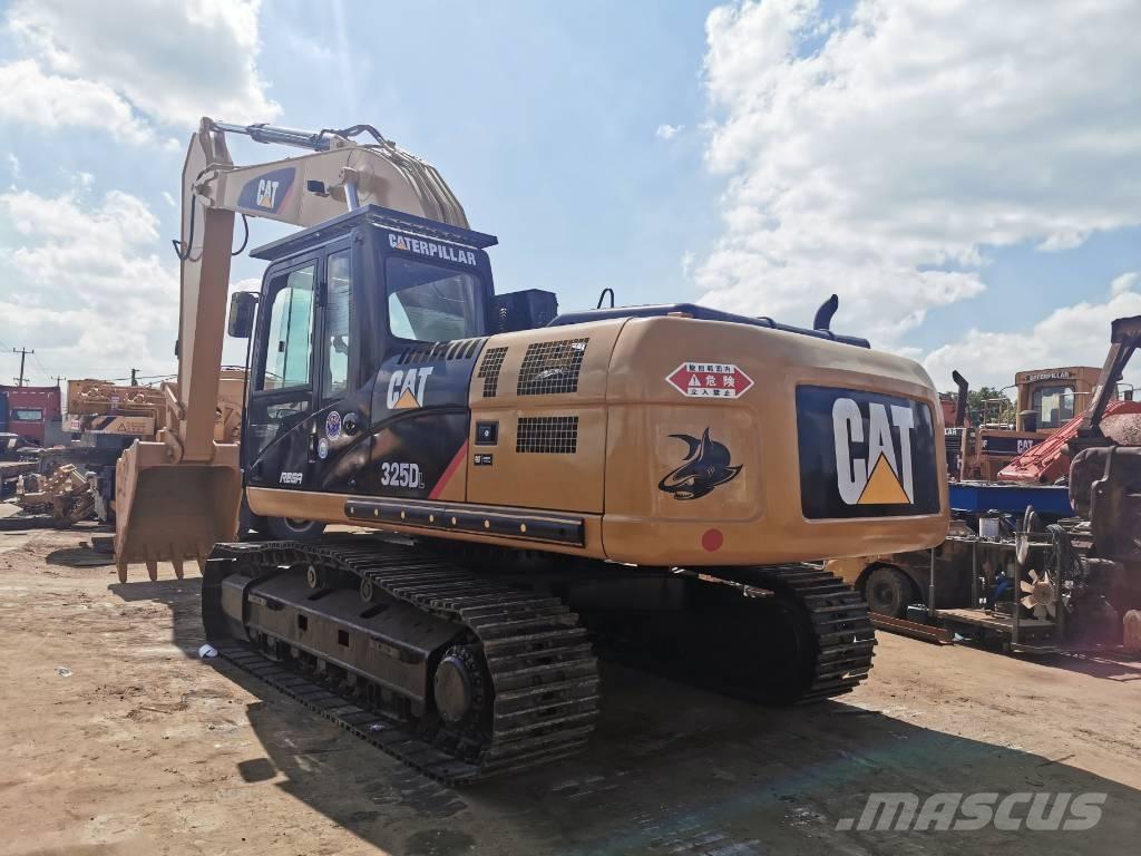 CAT 325 D L Lánctalpas kotrók