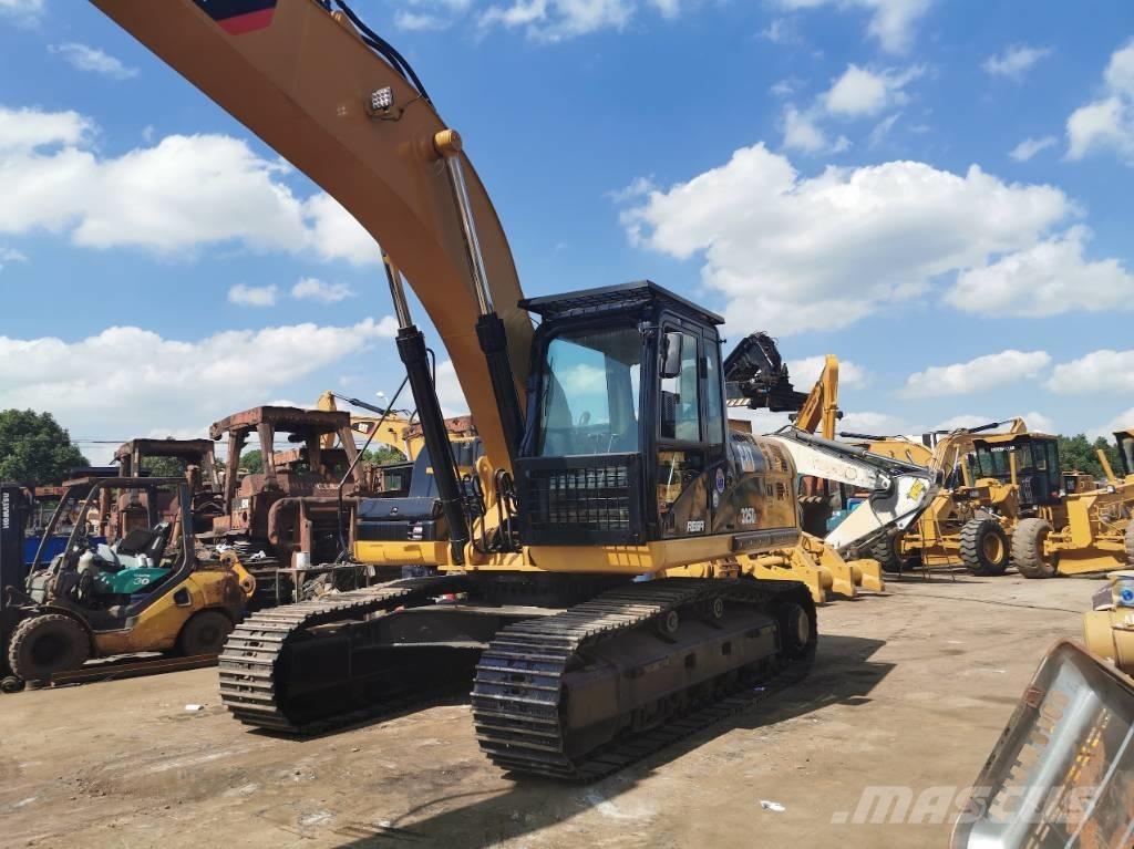 CAT 325 D L Lánctalpas kotrók