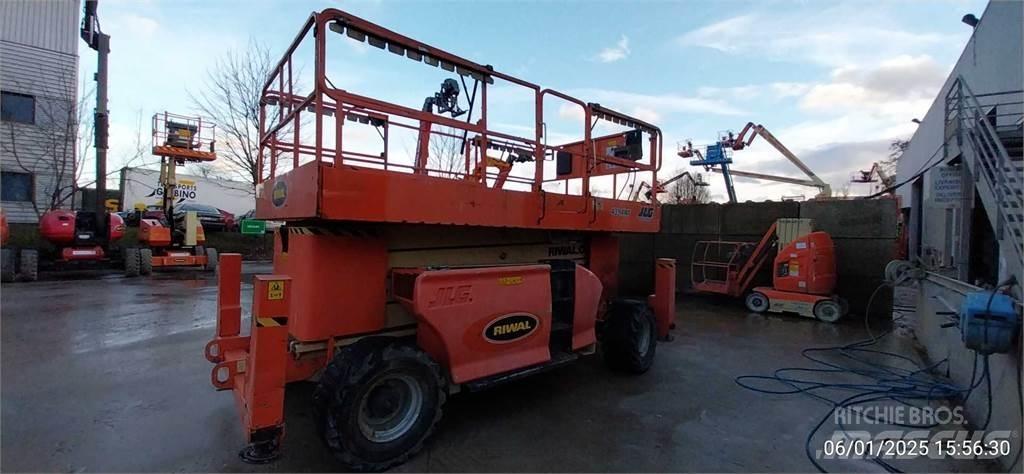 JLG 4394RT Ollós emelők